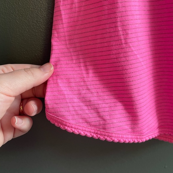 Lululemon Pink Racer Back work out top - Picture 3 of 5